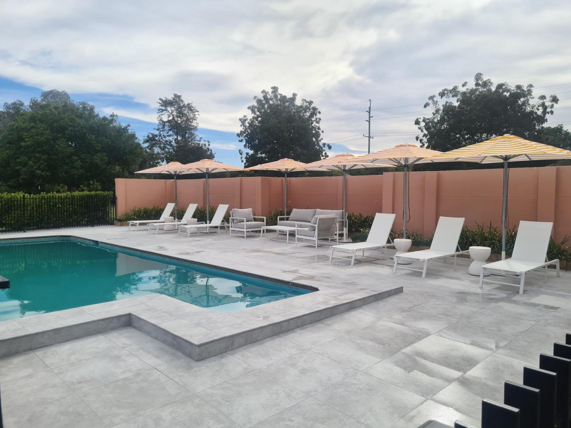Burringa Garden Motel Wagga Wagga Ngoại thất bức ảnh