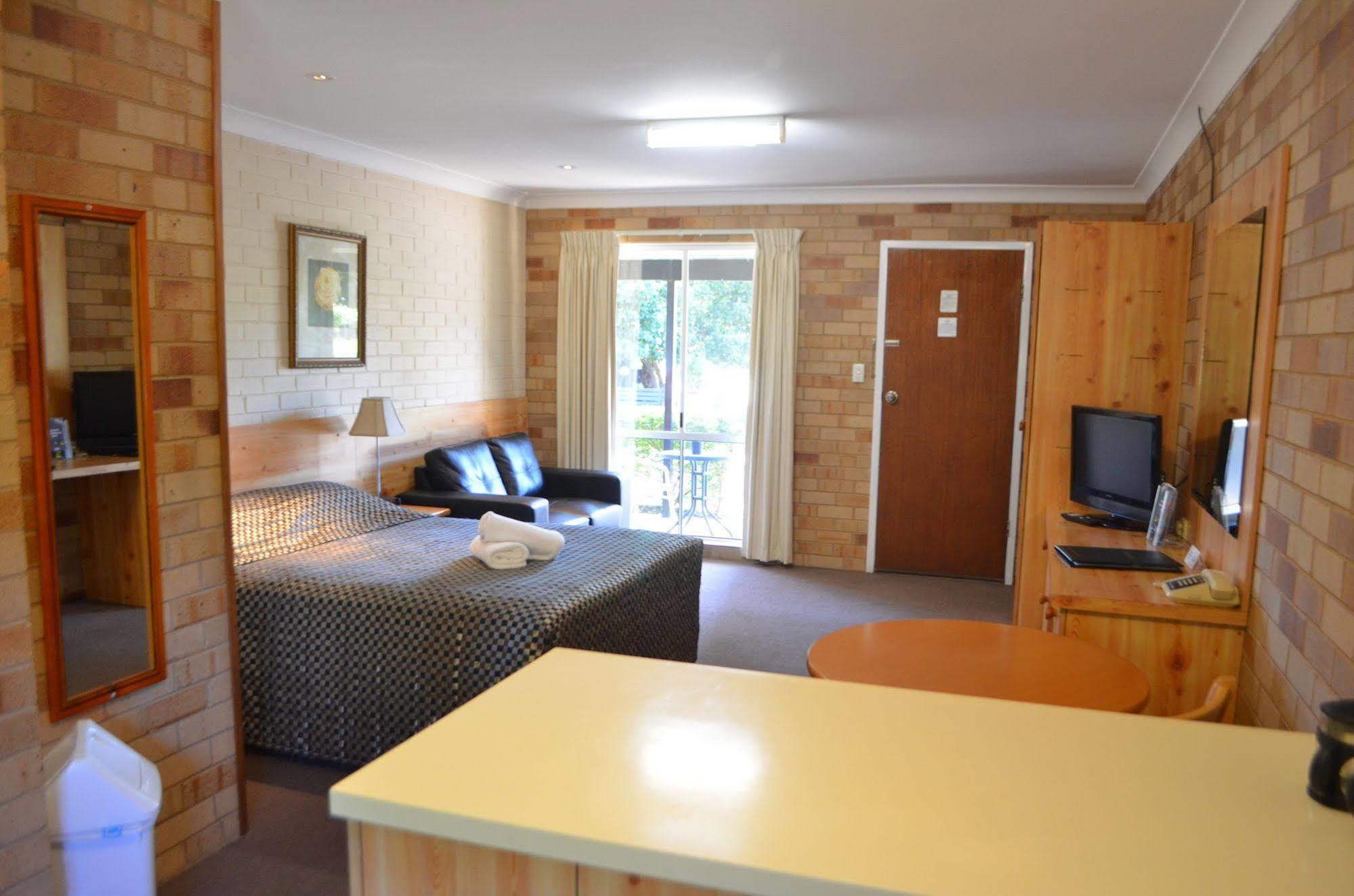 Burringa Garden Motel Wagga Wagga Ngoại thất bức ảnh